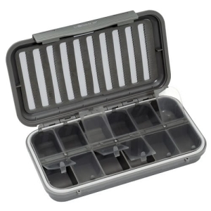Robinson fly box 19.5x11x4.2cm