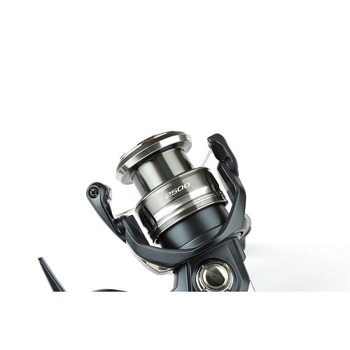 /environment/cache/images/productGfx_90525_700_700/Kolowrotek-SHIMANO-Miravel-2500.5.jpg